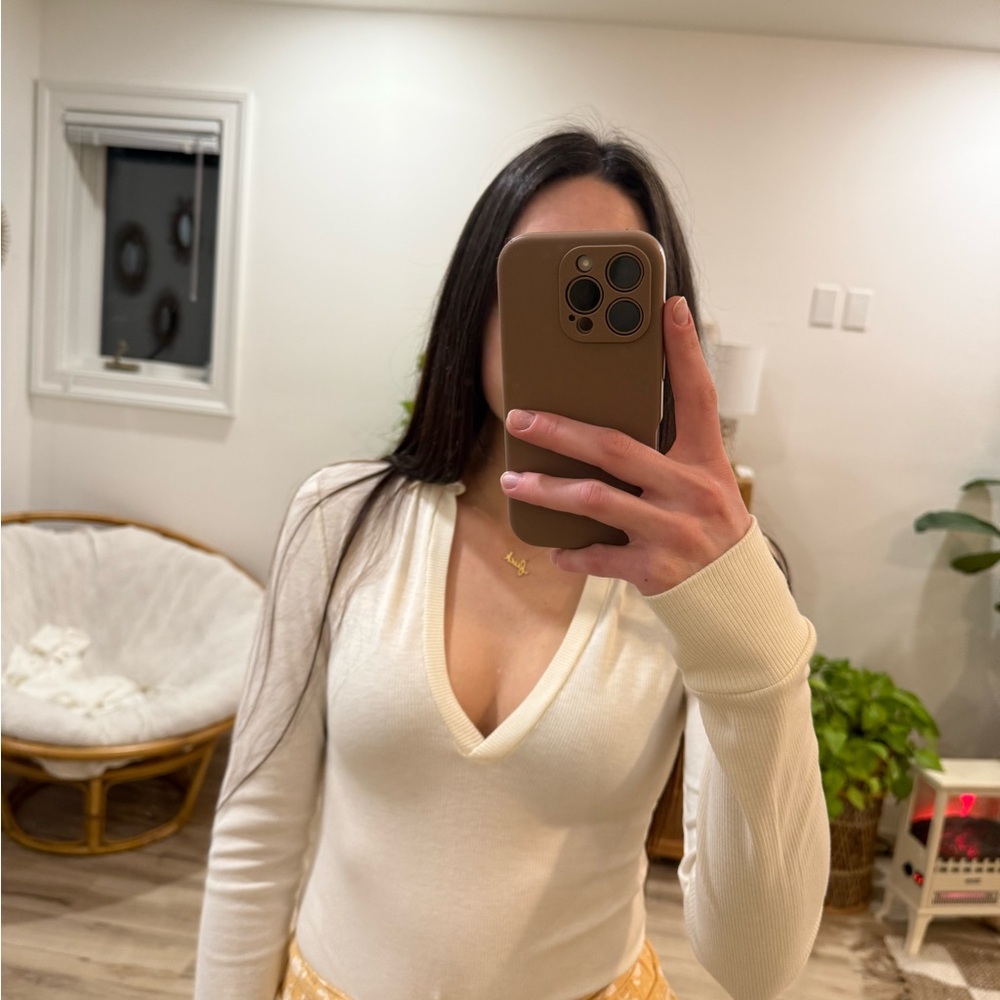 Cream V-Neck Long Sleeve Top